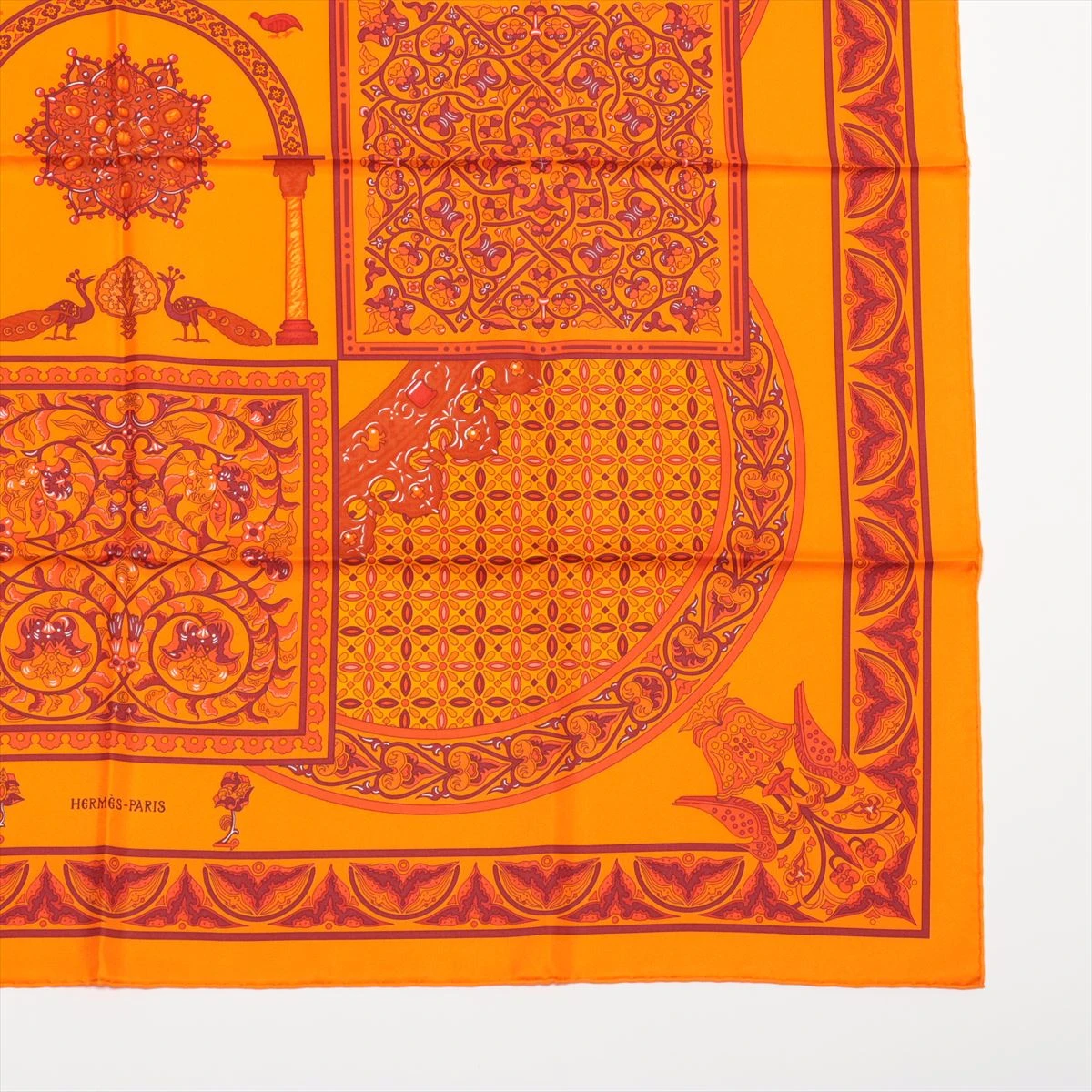 HERMES シルクスカーフ\