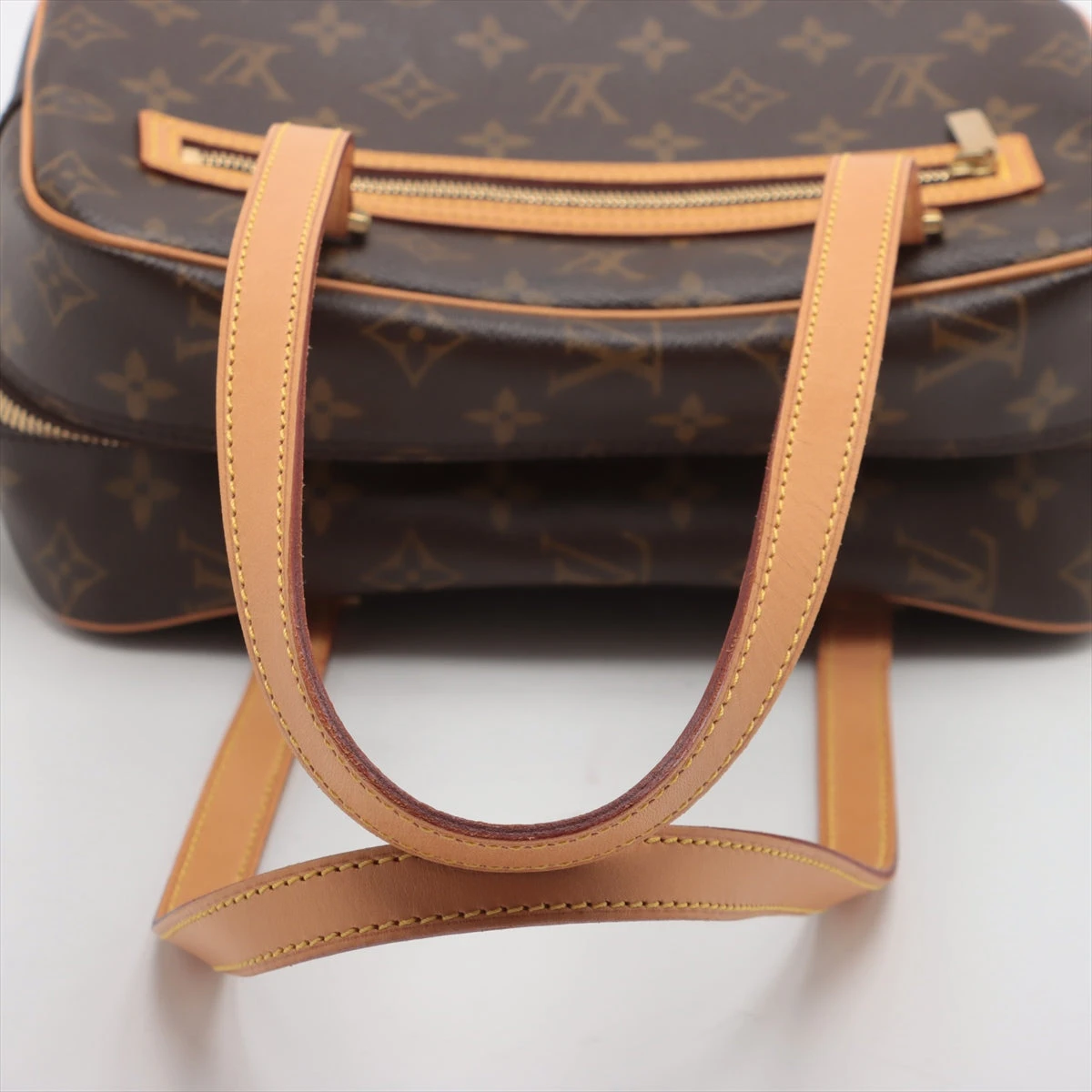 ヴィトン モノグラム シテMM M51182 A3312625｜中古ブランド品