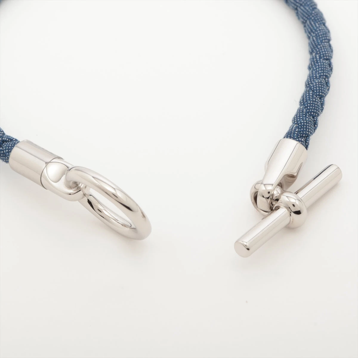 セール中　エルメス　Hermès　グレナン　レザー　GP ブルーグラシエ レザーブレスレット 《グレナン》 ドゥブルトゥール ジーン