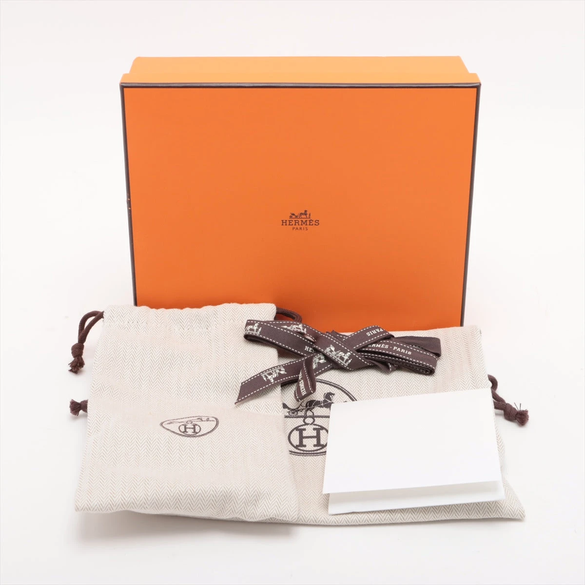 【HERMES】エブリン TPM 16バッグ ローズサクラ 入手困難♪HERMES ミニエヴリン TPM 16サイズ ローズサクラ