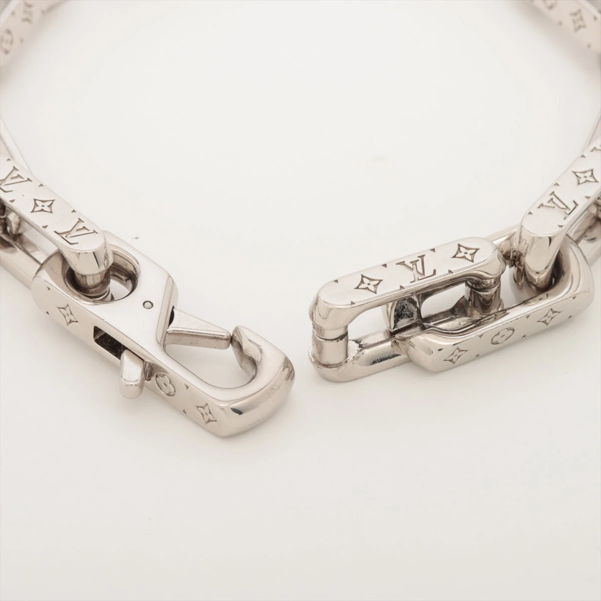 【超美品】ブレスレット・チェーン モノグラム　大ヒットアイテム‼️ ☆Louis Vuitton☆ ブレスレット・モノグラム チェーン ストーン