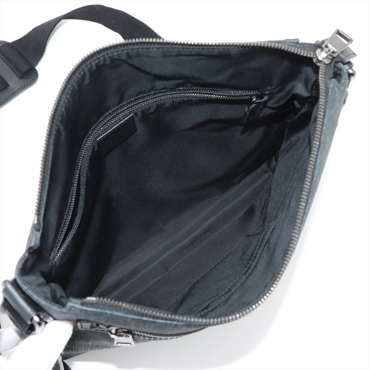 ✨極美品✨グッチ ショルダーバッグ GGスプリーム ロゴ型押し PVC レザー GUCCI グッチ ショルダーバッグ ポシェット ミニ PVC レザー GG