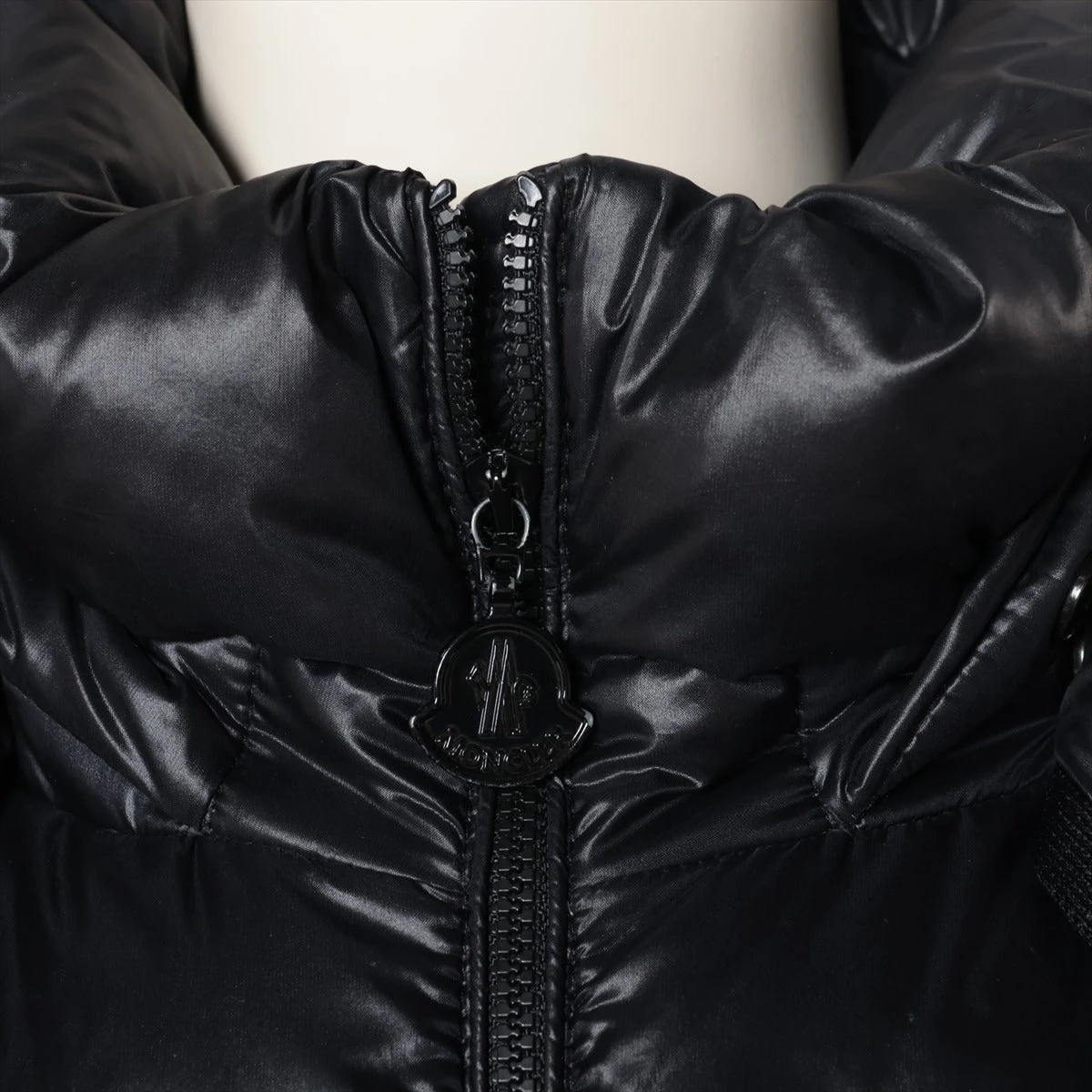 【美品】MONCLER BERREレディースダウンジャケット黒 楽天市場】【MONCLER(モンクレール)BERRE/ベール/ベッレ/2014