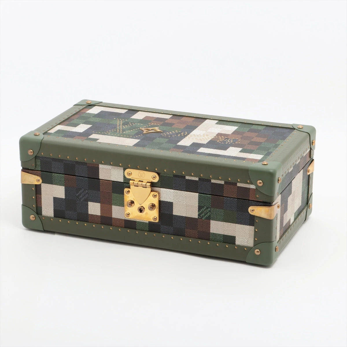 ヴィトン ダモフラージュキャンバス コフレ8モントル 型番 M10376 鍵