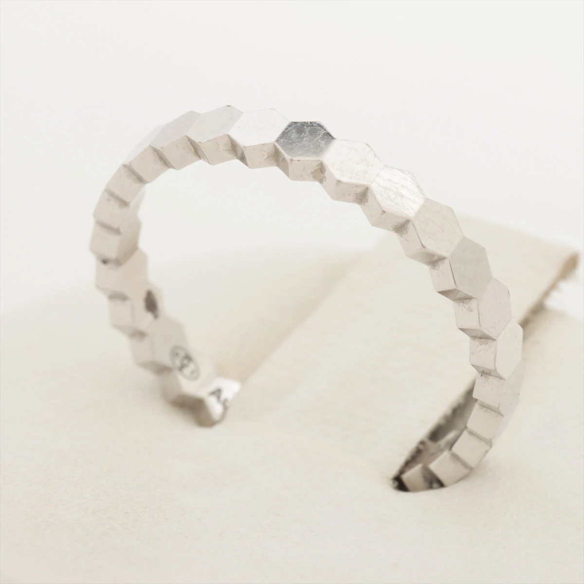 ショーメ ビーマイラブ ハニカム リング 750(WG) 2.1g 51 081930-051  