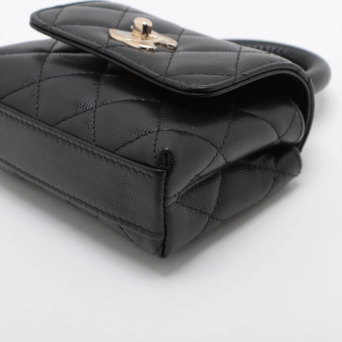 ⭐️極美品⭐️　CHANEL　シャネル　ココマーク　バイカラー　ラウンドトゥ Chanel - authentic luxury pieces curated by Loveholic – Page