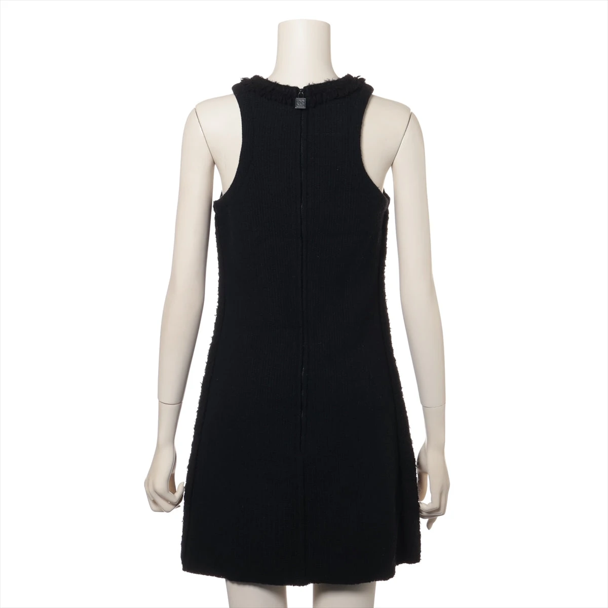 極美品 シャネル 07A ニット ワンピース プリーツ ココマーク グレー 40 67a4d5a29882c.webp