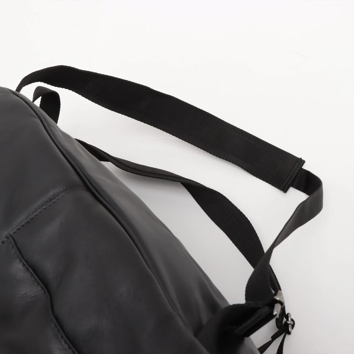 no29406 ヴァレンティノガラヴァーニ 本革 リュックサック ヴァレンティノガラヴァーニ レザー バックパック/リュック