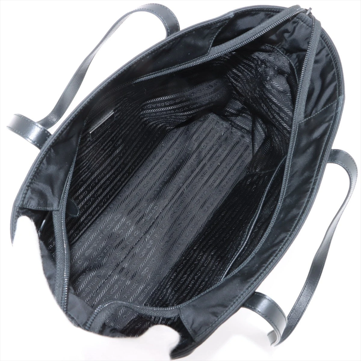最終値下げ　PRADA テスート　ブラック トートバッグ希少 プラダ テスート トートバッグ ブラック 1BG052 A3326480｜中古