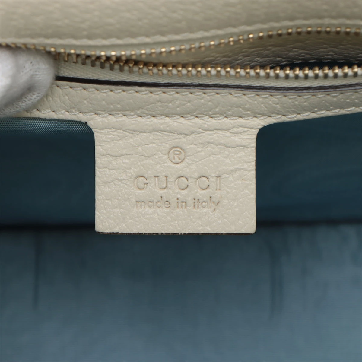 グッチ シルヴィ ビー＆スター レザー ショルダーバッグ ホワイト  