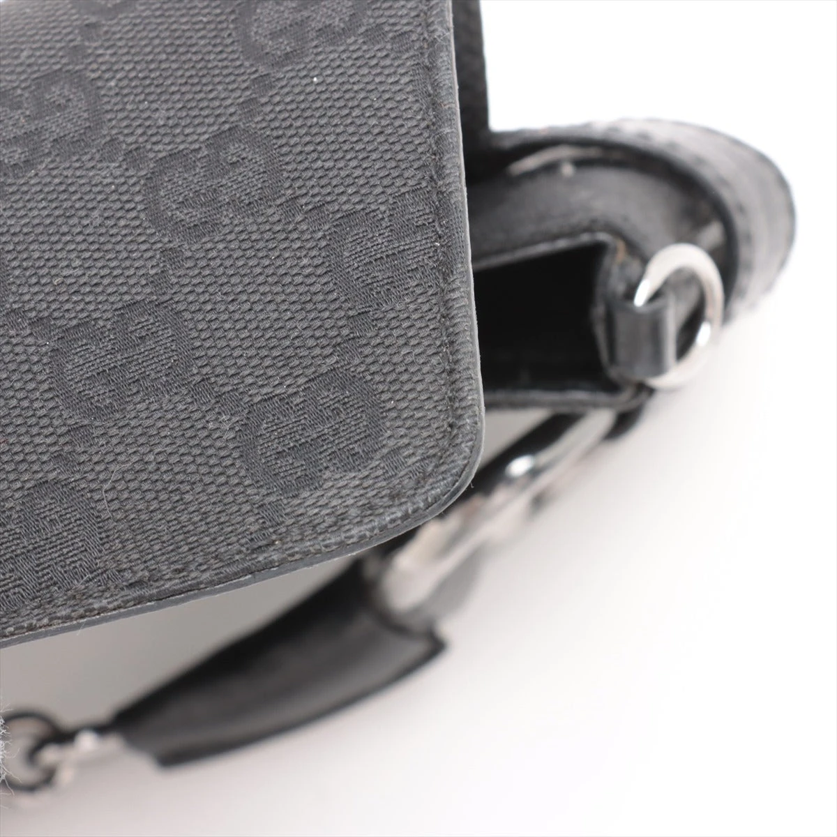 グッチ GGキャンバス ホースビット キャンバス×レザー チェーン