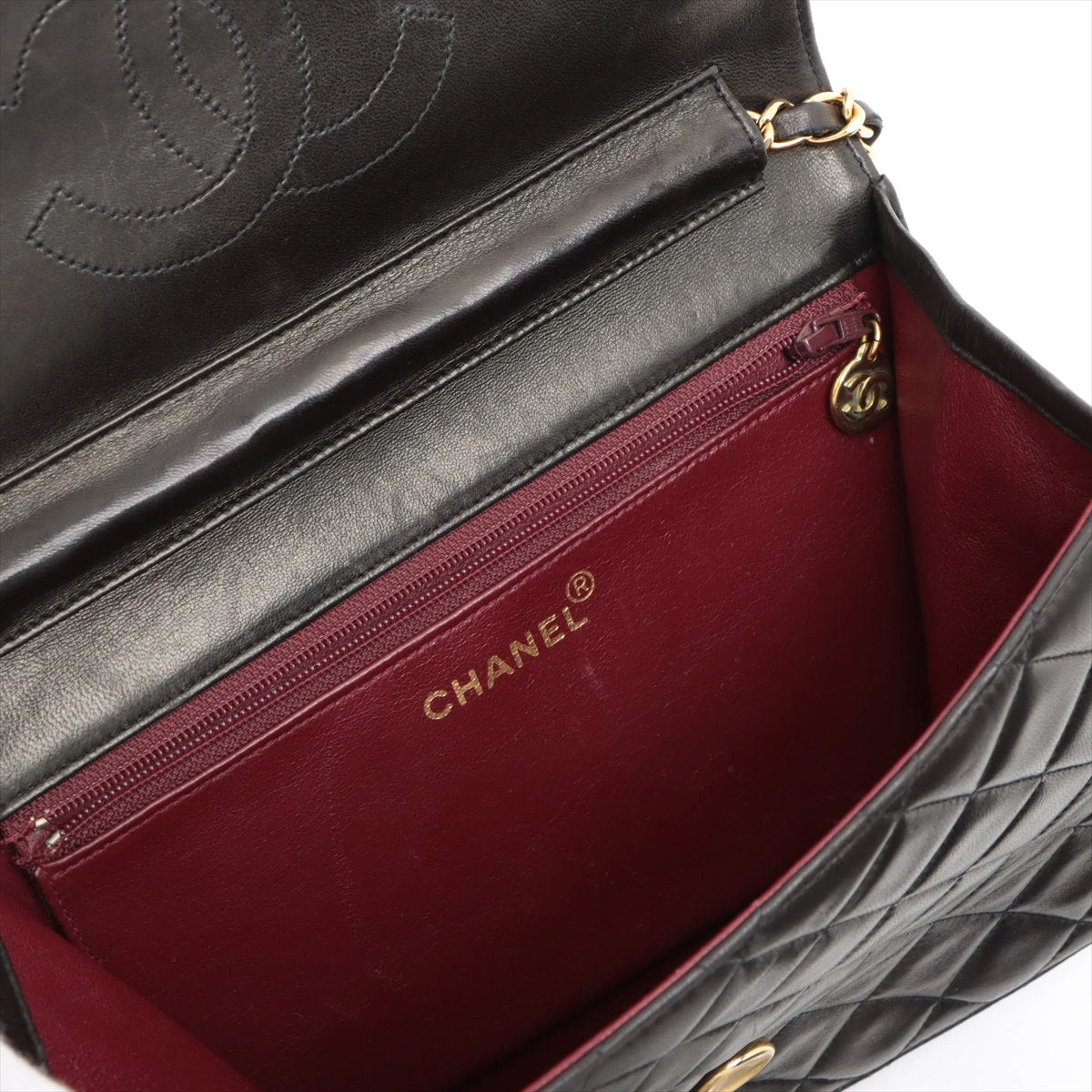 CHANEL シャネル マトラッセ ラムスキン ショルダーバッグ プッシュロック CHANEL シャネル マトラッセ シングルチェーンショルダーバッグ