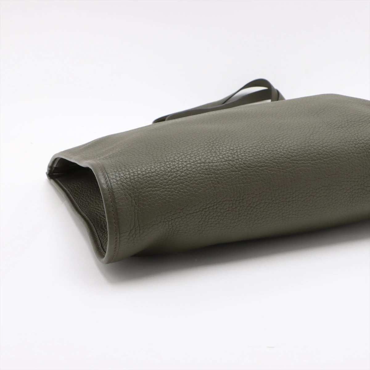 新色 バレニア 【⭐︎在庫セール】替えベルト トリヨンクレマンス 時計 エトゥープ エルメス リンディ26 トリヨンクレマンス エトゥープ シルバー