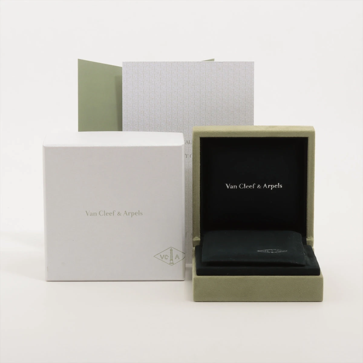 ヴァンクリーフ&アーペル フリヴォル スモール ダイヤ ピアス 750(PG