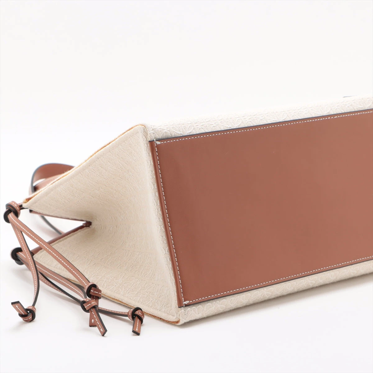 ロエベ リピートアナグラム キャンバス×レザー トートバッグ ブラウン