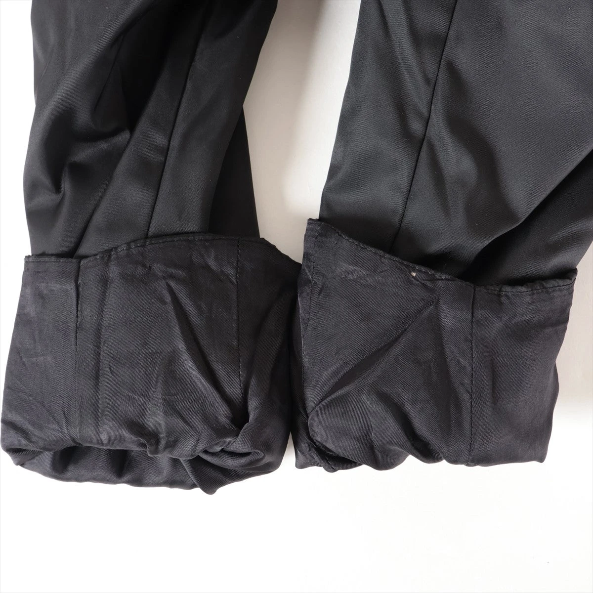 プラダ　ナイロン　ジップ　スカート　トライアングル　三角ロゴ　RE NYLON プラダ ナイロン ジップ スカート トライアングル 三角ロゴ RE