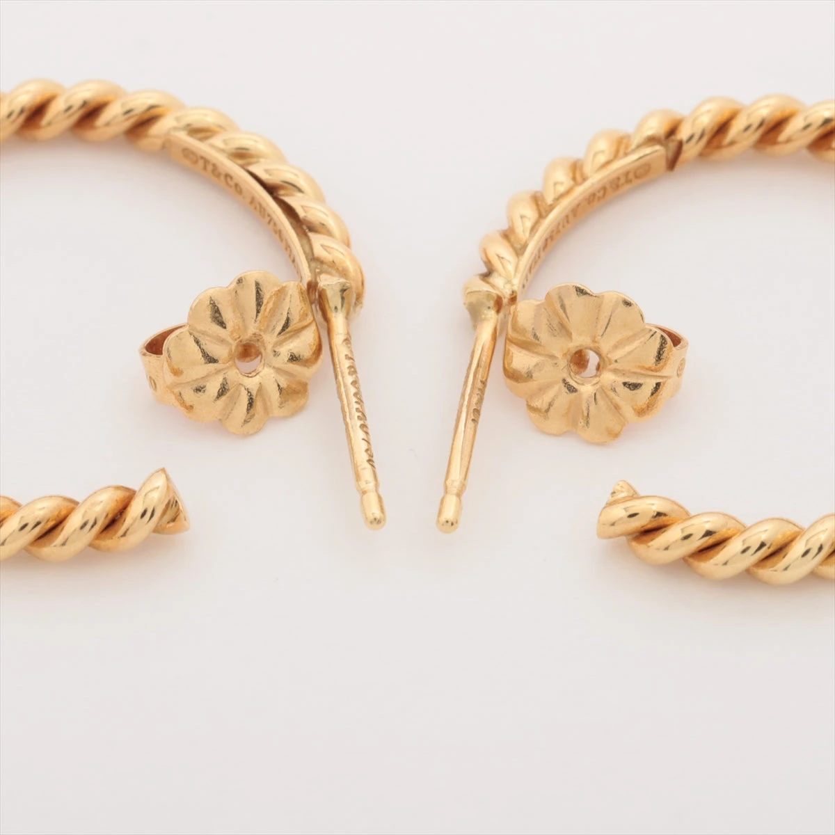 Tiffany & Co. ピアス ツイスト フープ コンビ ゴールド