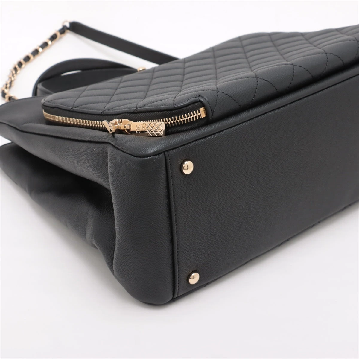 【洗練と実用の融合】CHANEL アフィニティ トートバッグ CHANEL ビジネスアフィニティ トートバッグ グレー キャビア