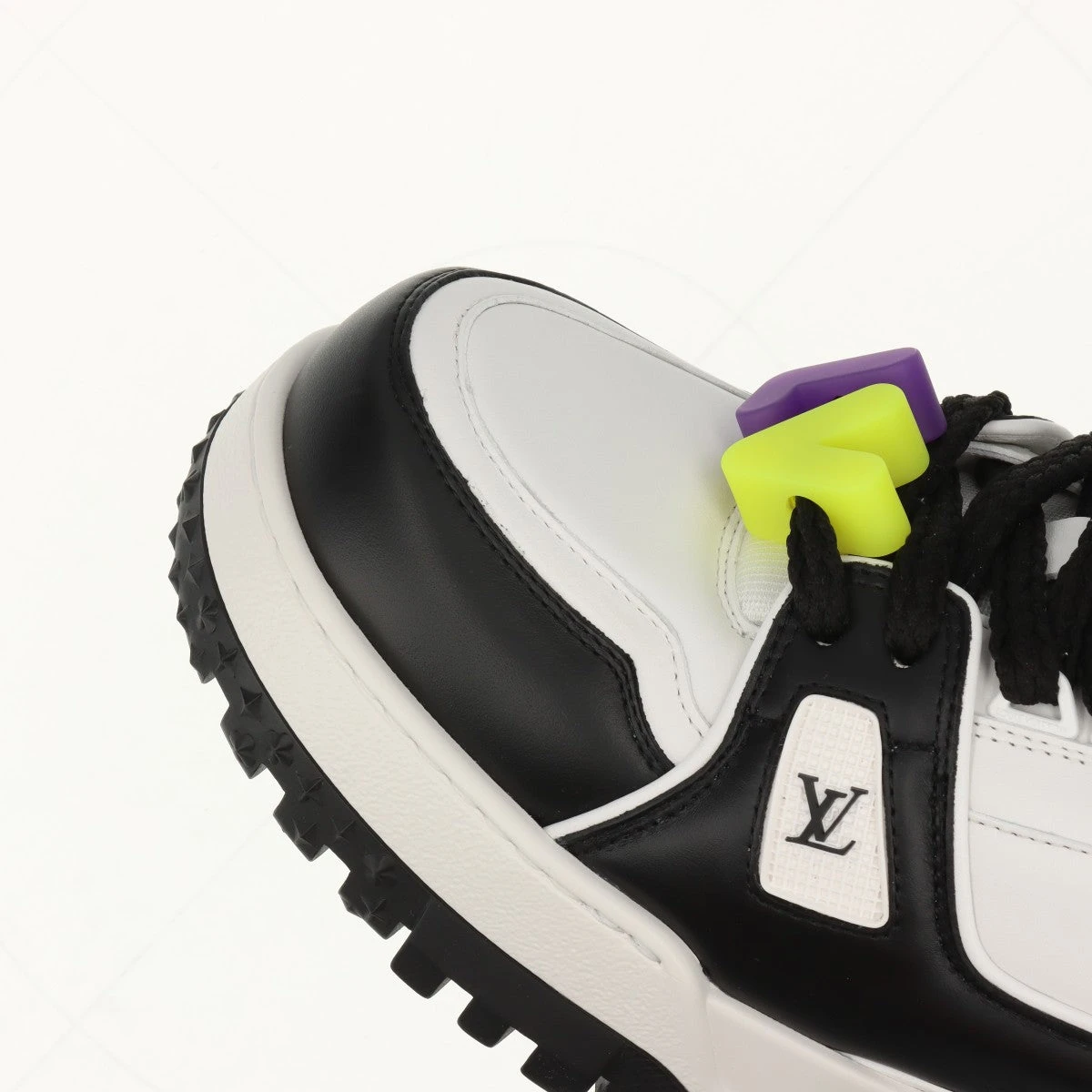 LOUIS VUITTON ルイヴィトン　メダリオン レザースニーカー ルイ・ヴィトン LOUIS VUITTON × Tyler the Creator LV