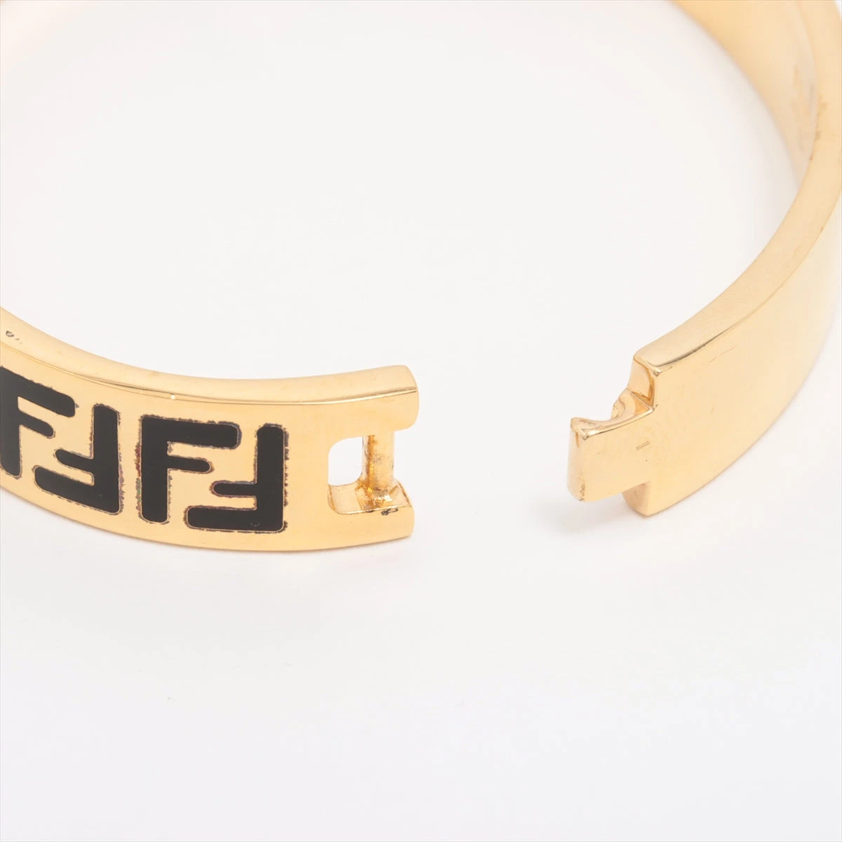 フェンディ FFロゴ バングル M GP ゴールド A3311843｜中古ブランド品