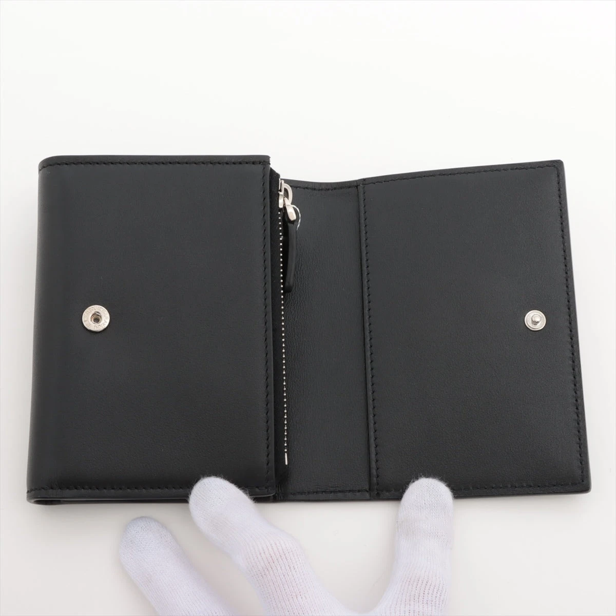 ヴァレンティノガラヴァーニ 2Y2P0U19 レザー 三つ折り財布