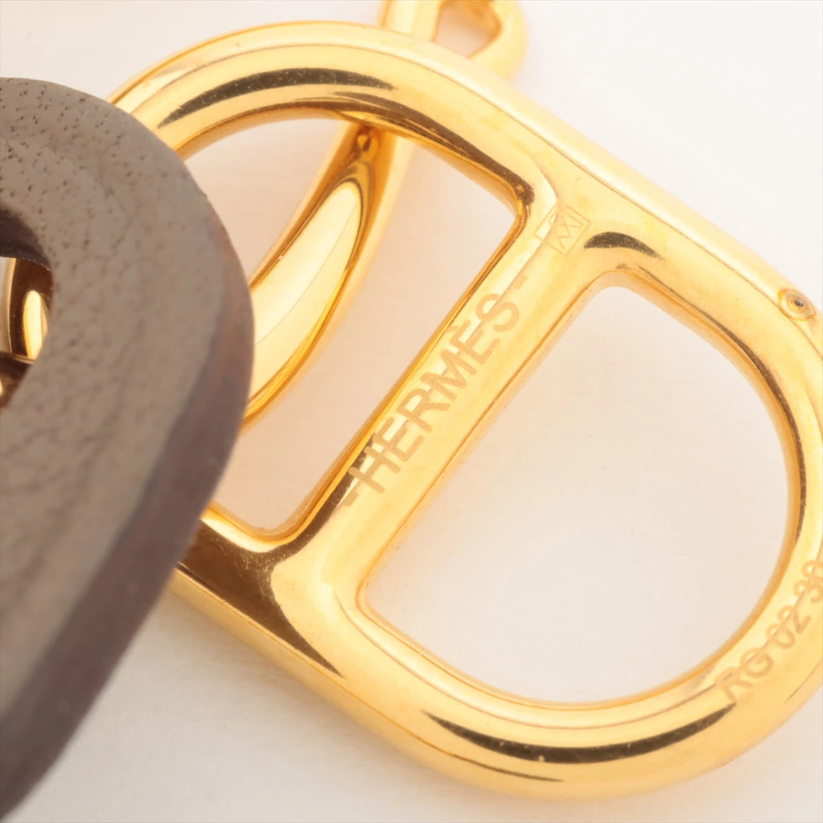 エルメス シェーヌダンクル オーマイヨン RG0230 ピアス(両耳用) GP×革