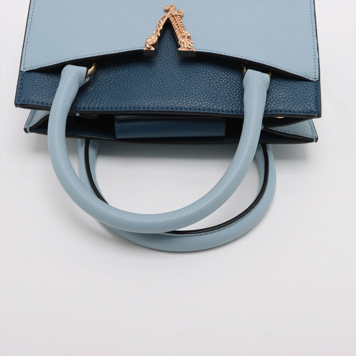 美品 ヴェルサーチ ヴィルトゥス レザー 2WAY ハンドバッグ ショルダー ヴェルサーチ ヴィルトゥス レザー 2WAYハンドバッグ ブラック