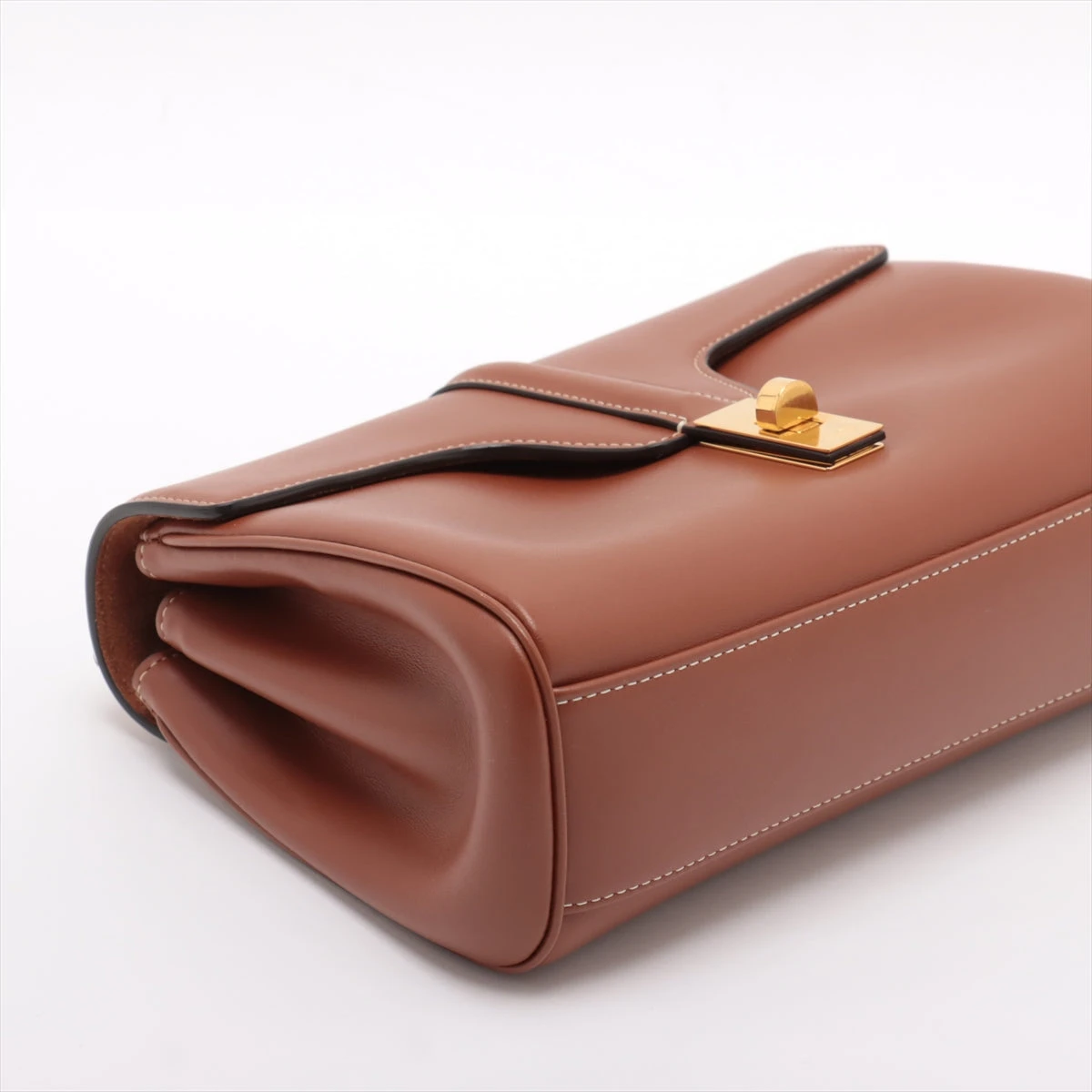 セリーヌ 16 スモールレザーショルダーバッグ 楽天市場】【LaGアウトレット】CELINE セリーヌ Small 16 BAG