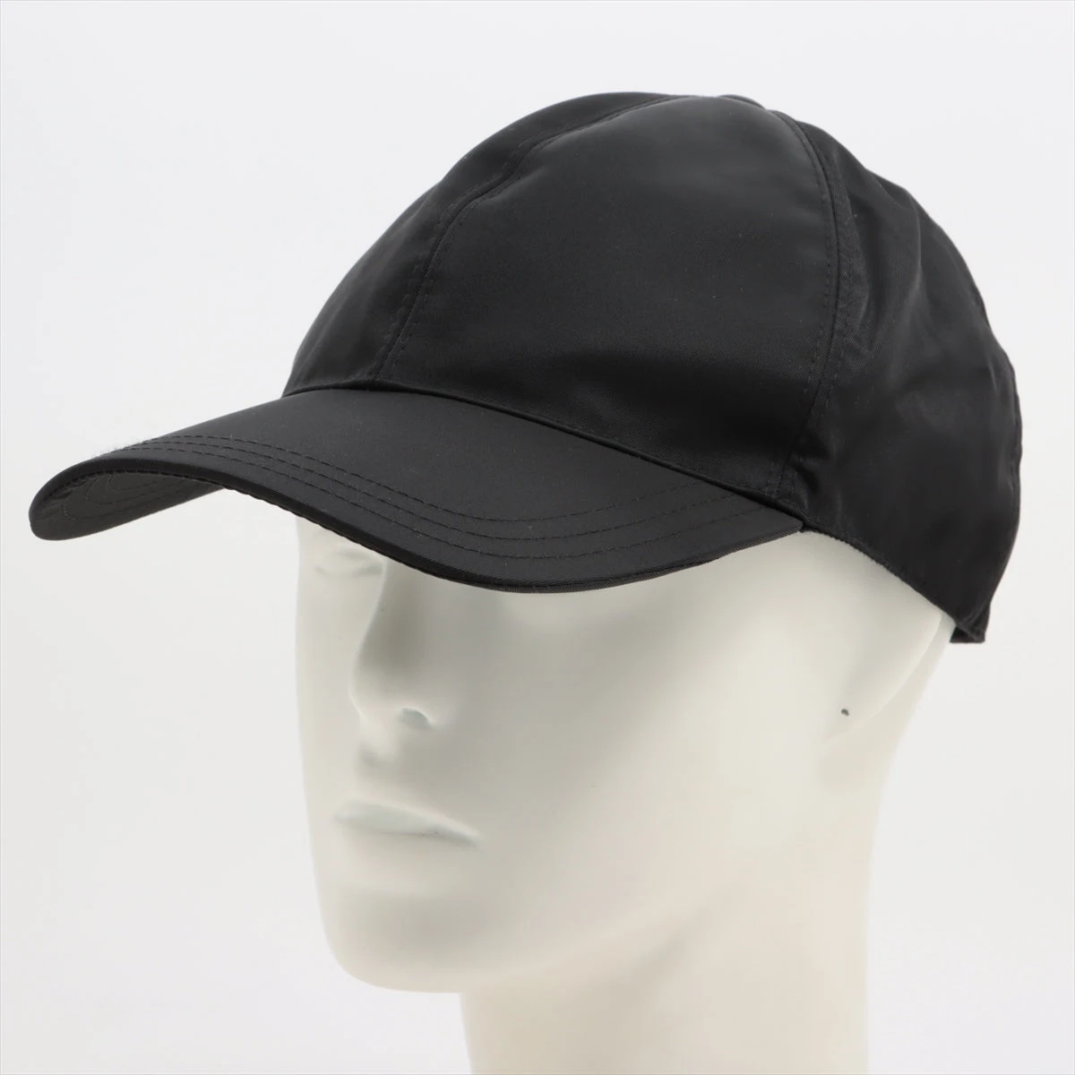 PRADA Re Nylon トライアングル ロゴ ナイロン キャップ 新品 PRADA Re Nylon トライアングル ロゴ ナイロン キャップ