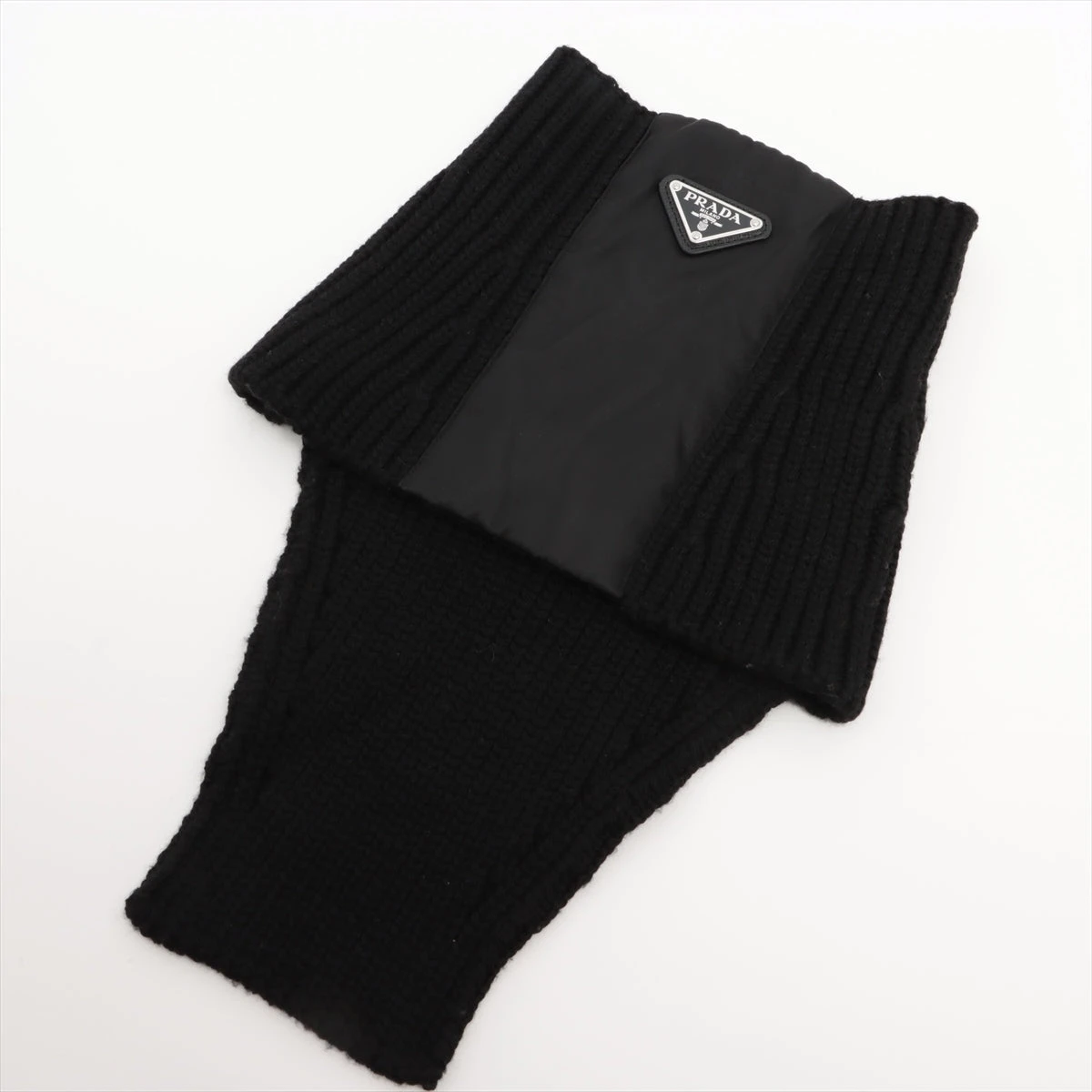 PRADA ブラック ニット ネックウォーマー PRADA ブラック ニット ネックウォーマー 【公式通販】