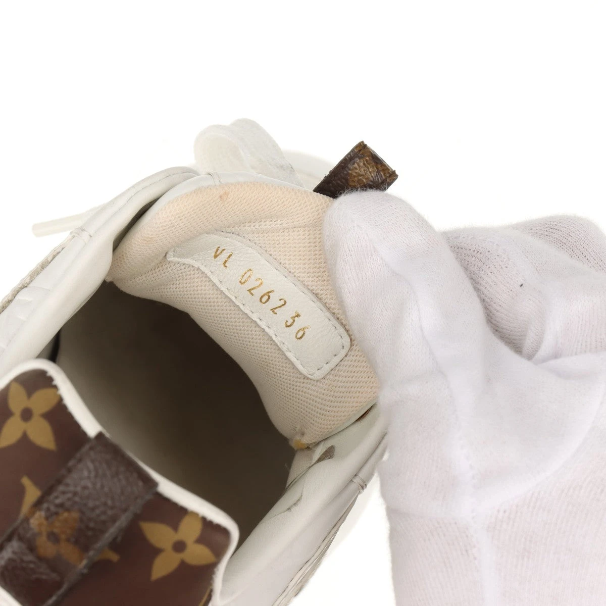 ヴィトン ランアウェイライン 22年 レザー スニーカー 36 レディース