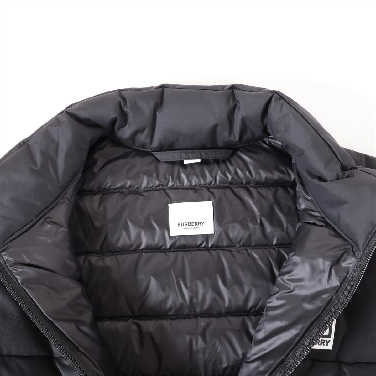 バーバリー ダウンベスト 8061656 TBロゴ 【公式通販】