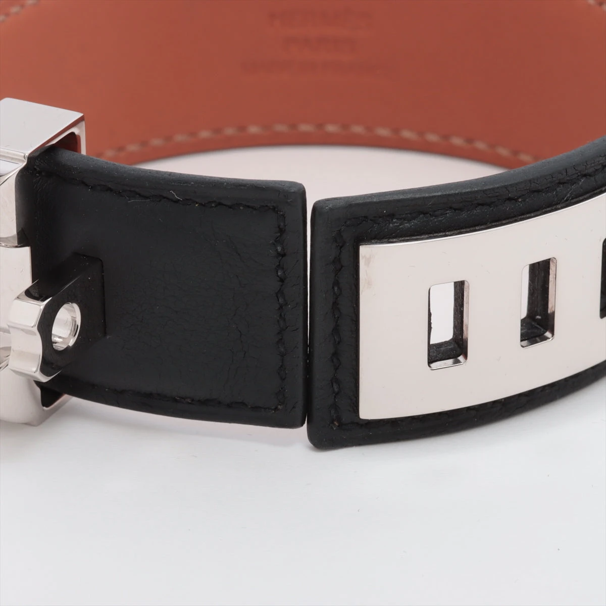 HERMES 【新品同様】エルメス コリエドシアン 24 レザー