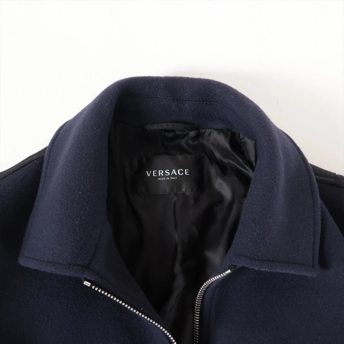ヴェルサーチ　ブラック　ジャケット　メンズXL相当 ヴェルサーチ ブラック ジャケット メンズXL相当 2025年最新】VERSACE