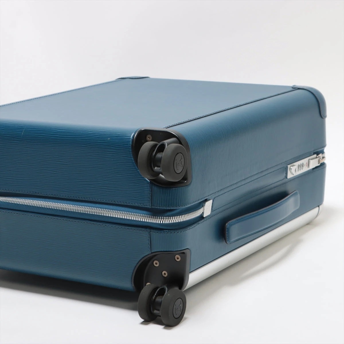 LV ルイヴィトン ホライゾン50 RFID Louis Vuitton Horizon 50 Carry On – The Luxury Exchange PDX