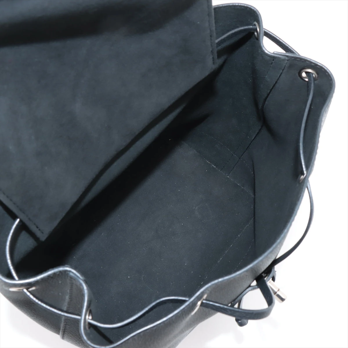 【極美品】ヴィトン トリヨン ロックミーバックパック M41815 LOUIS VUITTON（ルイ・ヴィトン） ロックミー リュック M41815