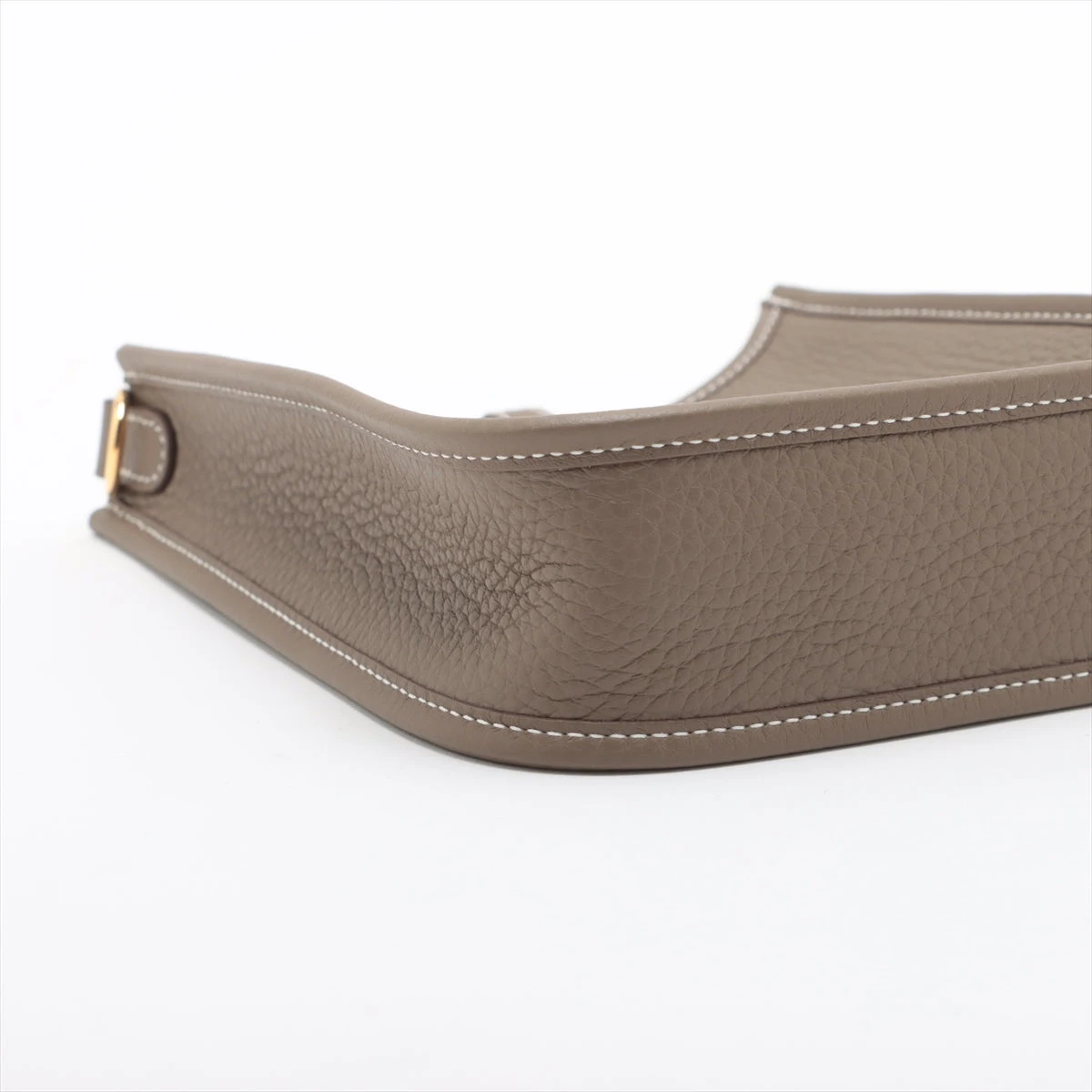 エルメス エブリン TPM 16cm トリヨンクレマンス ゴールド069426 エルメス エブリン16 TPM トリヨンクレマンス ゴールド ゴールド