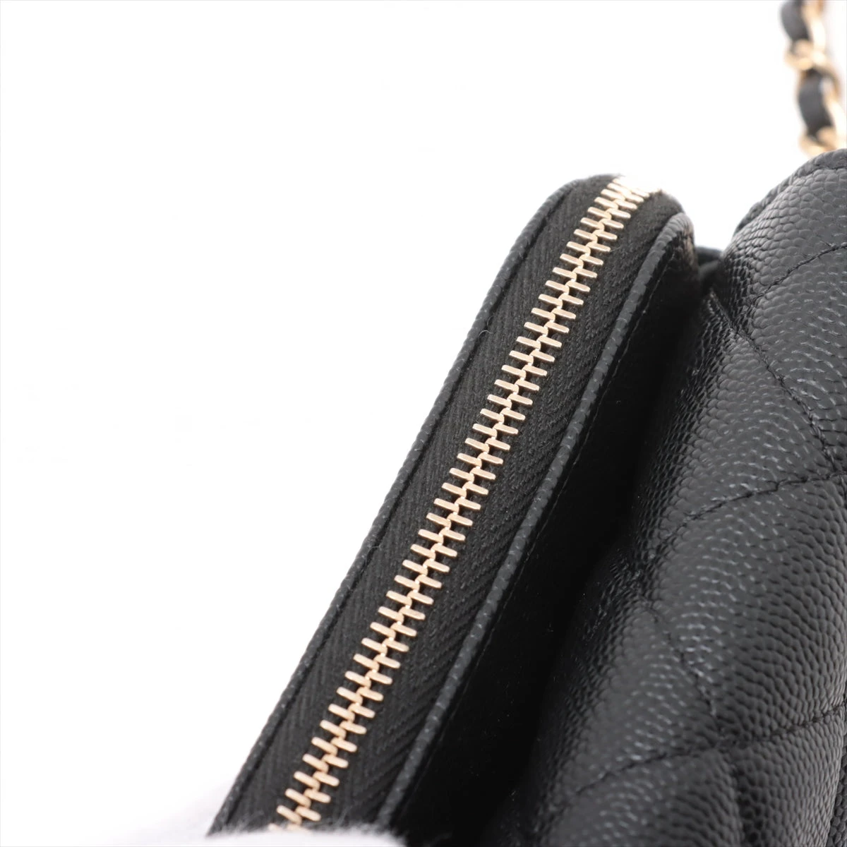 シャネル マトラッセ キャビアスキン チェーンウォレット ブラック