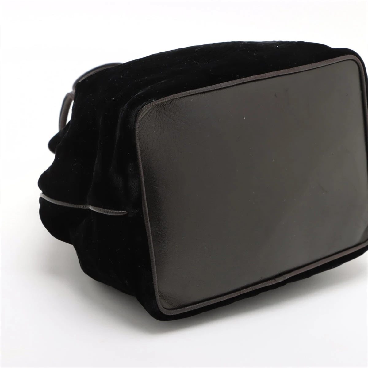 シャネル ココマーク ベロア チェーンショルダーバッグ 巾着 ブラック