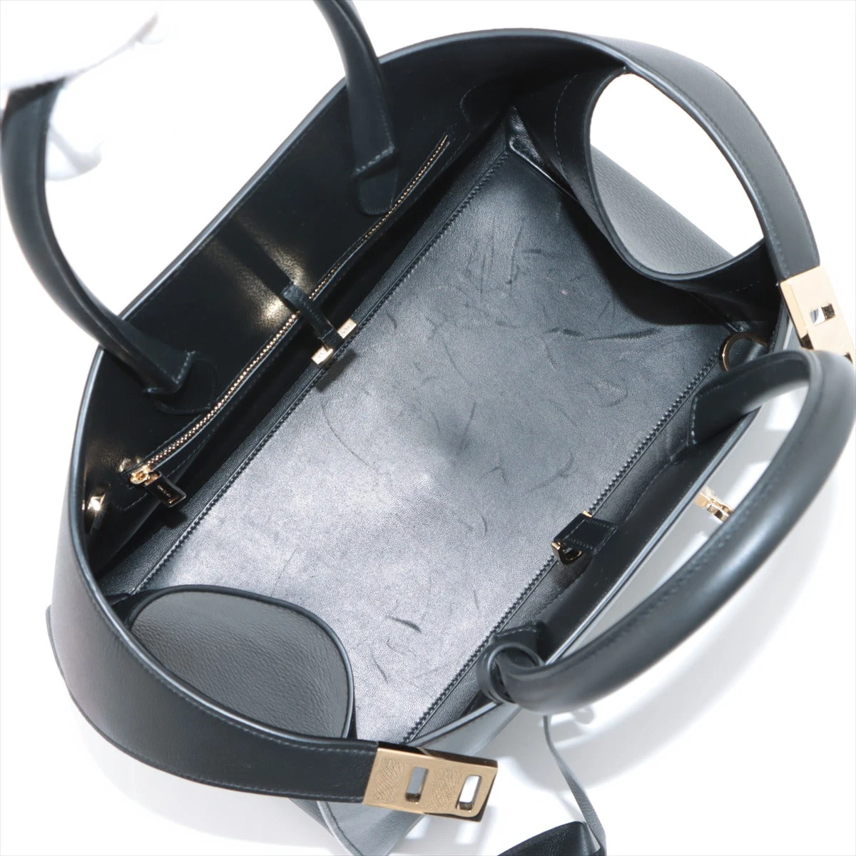 フェラガモ ハグ レザー 2WAYハンドバッグ ブラック A3354046