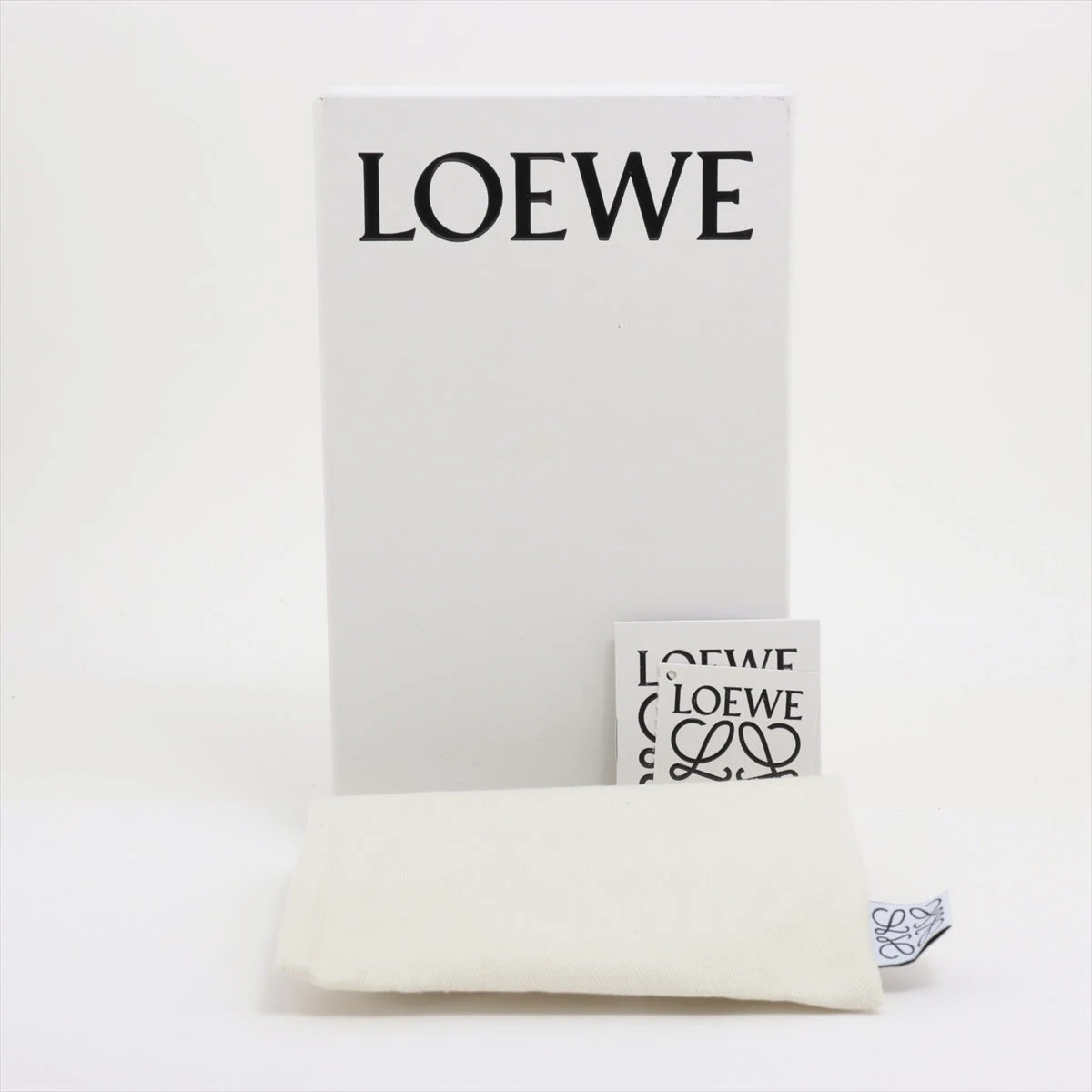 美品　ロエベ　アナグラム　コンチネンタルウォレット　レザー　アイボリー　長財布 ロエベ アナグラム コンチネンタル レザー 長財布 アイボリー A3403647