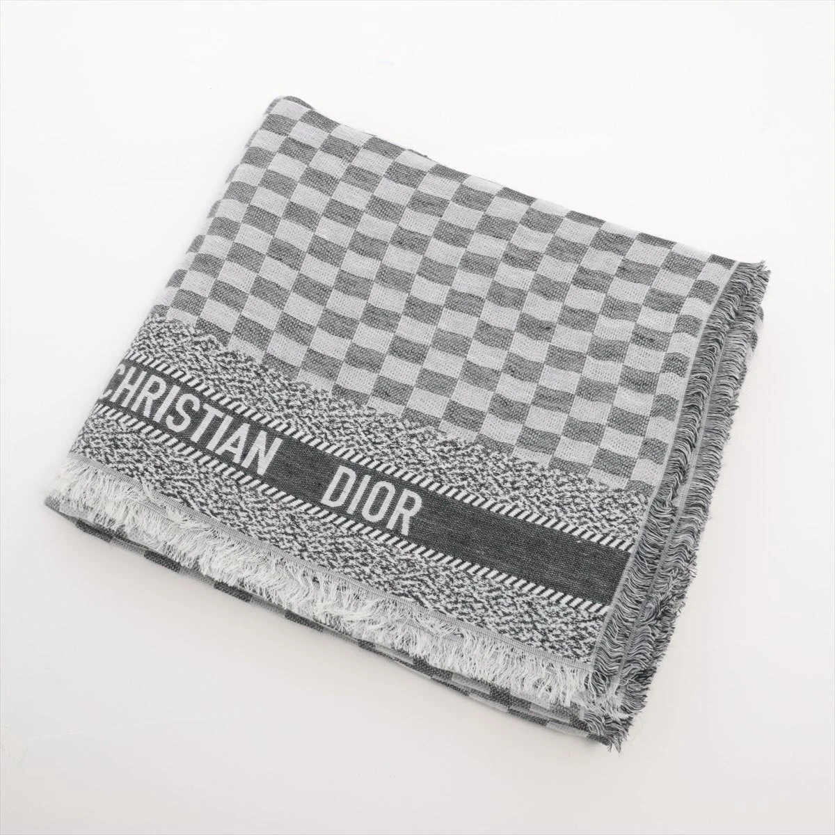Dior グレー ストール 中古・古着通販】DIOR (ディオール) トロッター柄シルクストール