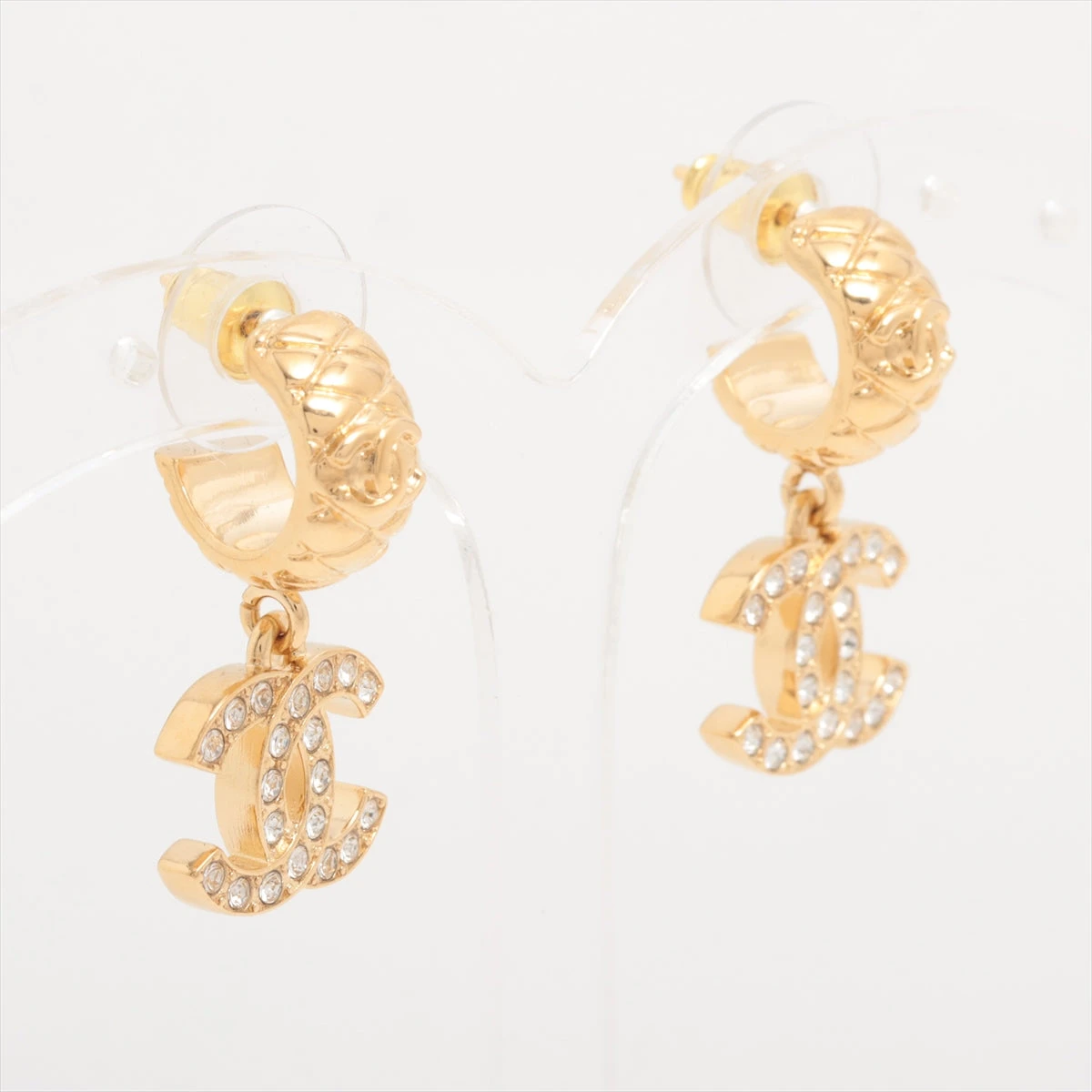 CHANEL パールピアス　証明書箱付き　両耳　ココマーク CHANEL パールピアス証明書箱付き両耳ココマーク