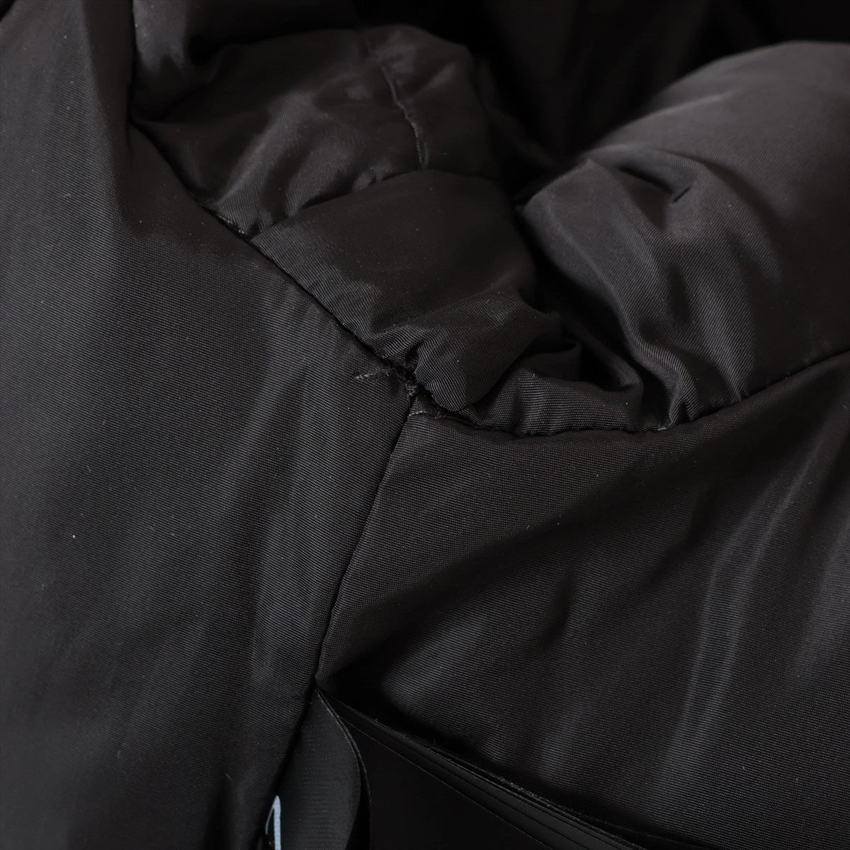 その他 T プラダ Re Nylon リ ナイロン 22AW ナイロン ダウンコート 36