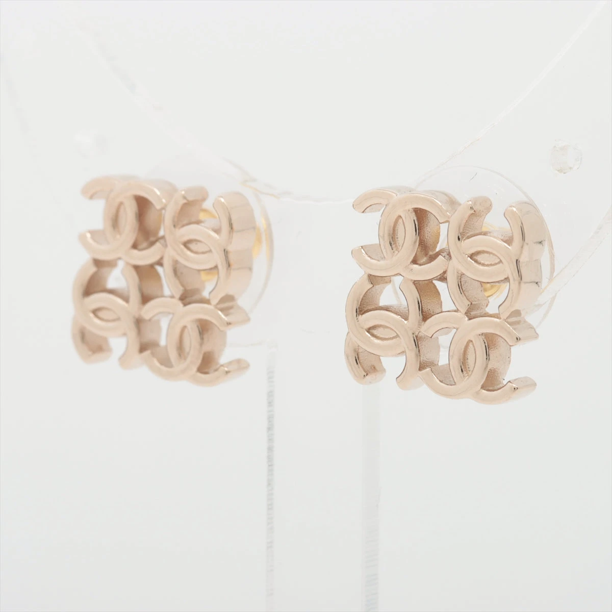 CHANEL ピアス　ココマーク　ゴールド　両耳 シャネル ココマーク GP×ラインストーン ピアス(両耳用) F20V