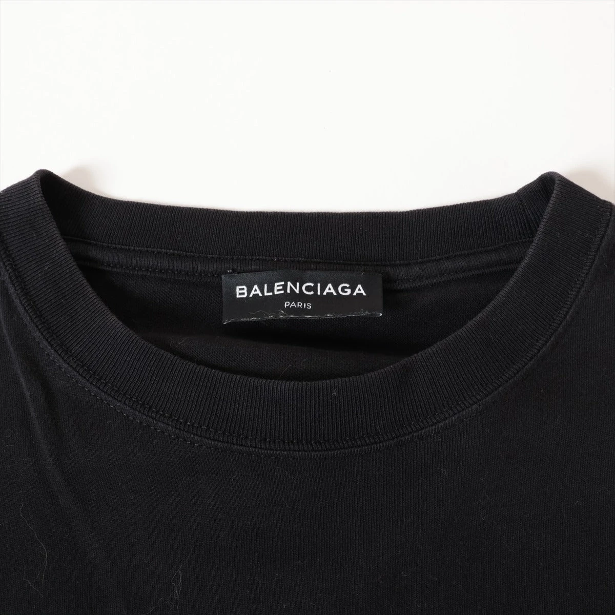 バレンシアガ コットン ロゴ トップス ブラック ロゴ刺繡 Tシャツ コットン ブラック バレンシアガ – RECLO