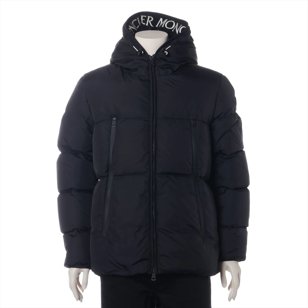 MONCLER MONTCLAブラックダウン F20911B56900Size4 Black Montcla Hooded Short Down Jacket - Short Down Jackets