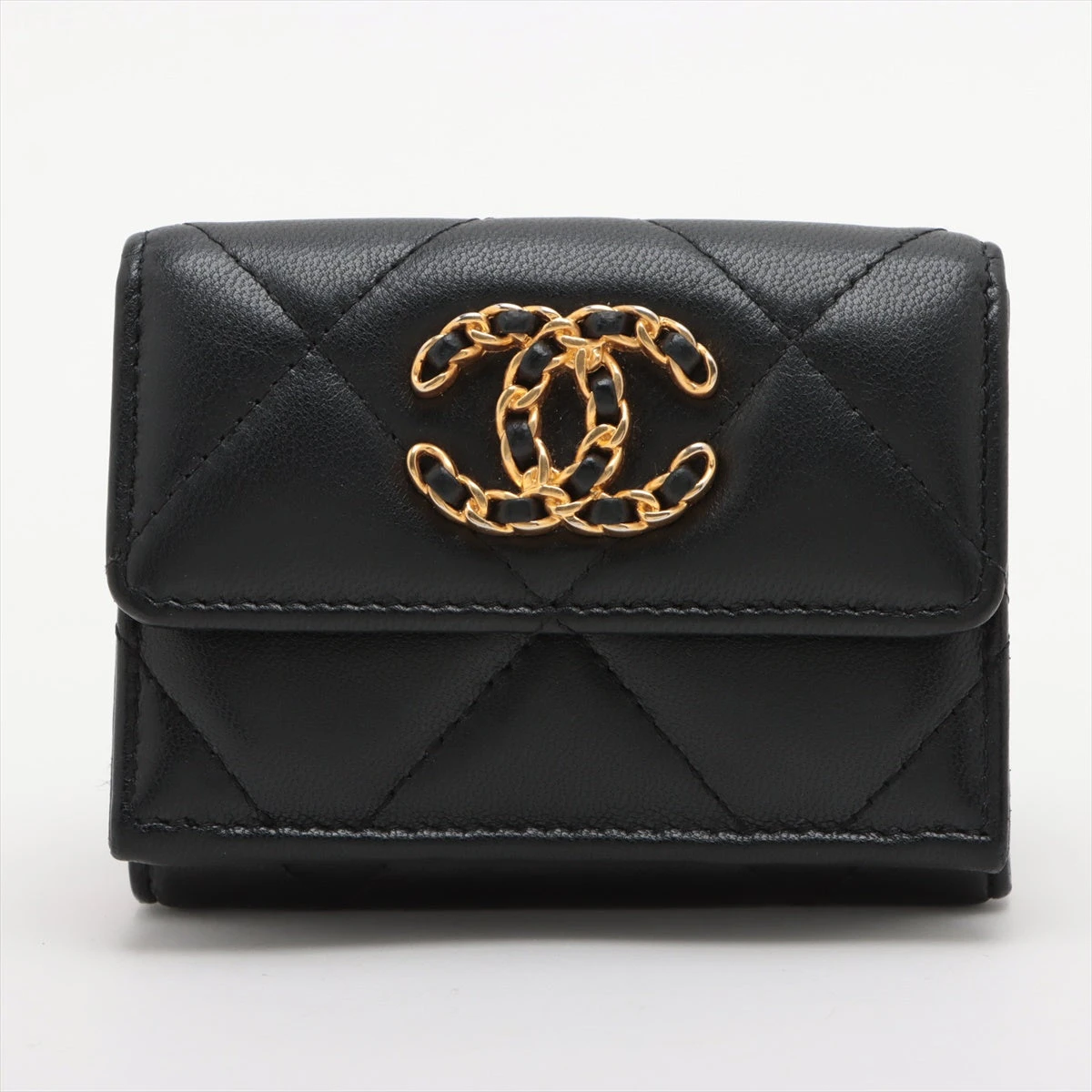 ⭐️美品 30番台⭐️シャネル CHANEL 19 財布 ブラック 定番人気♪ 6787a39332397.webp