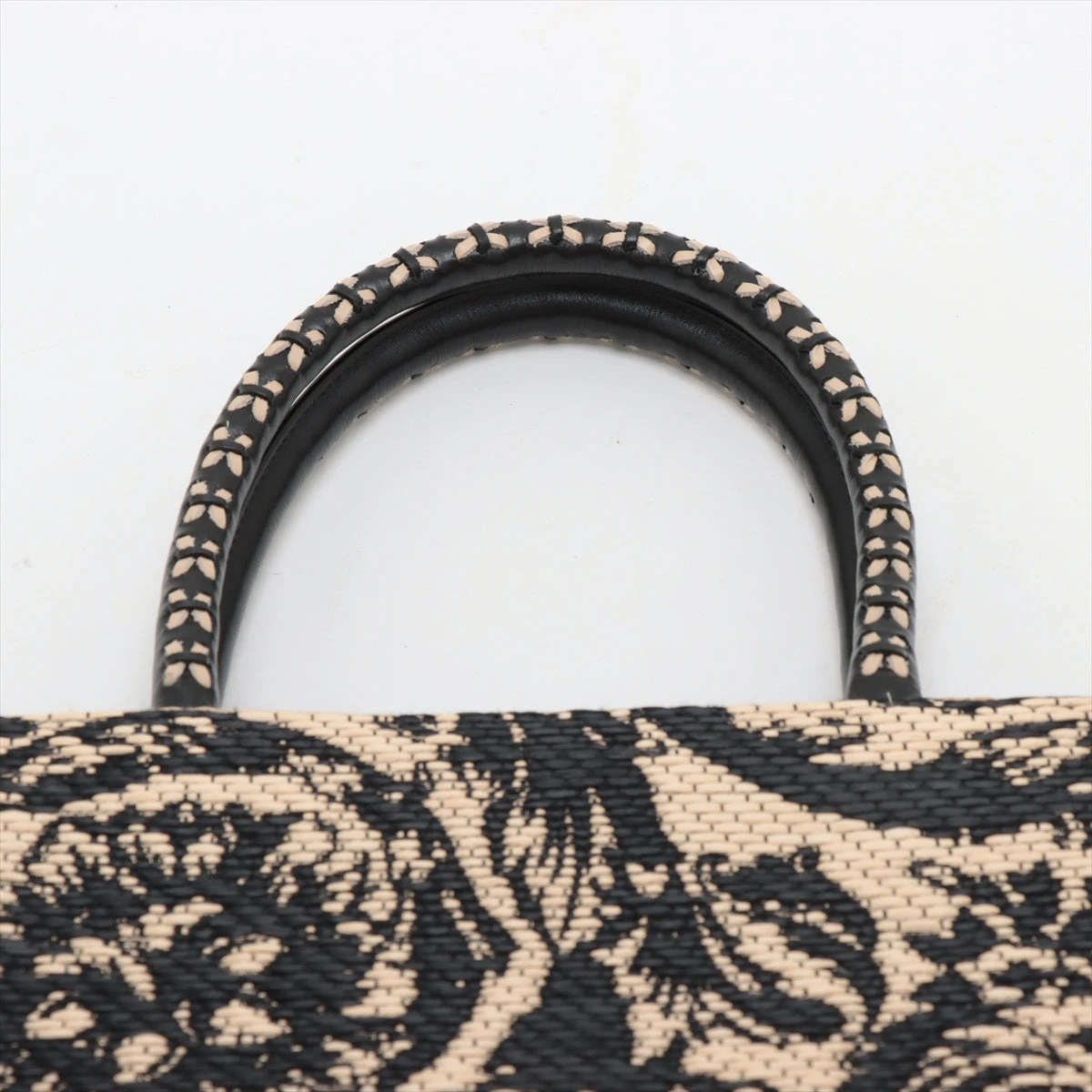 ヴェルサーチェ バロッコ アテナ ラフィア×レザー トートバッグ