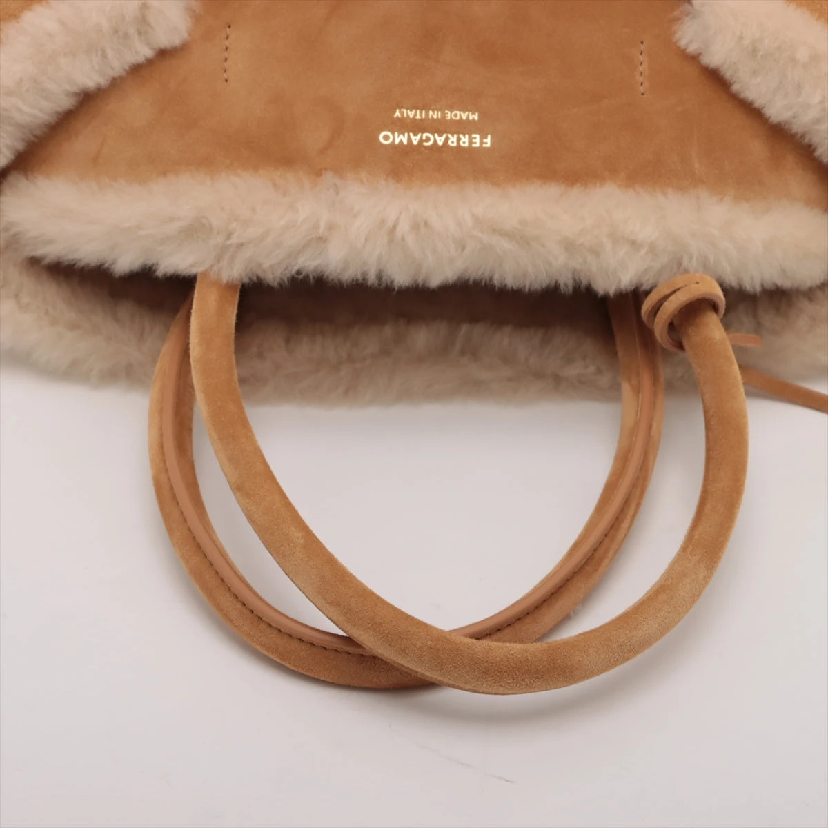 ご専用♡フェラガモ  ♡ムートン　バッグ フェラガモ ハグ ムートン 2WAYハンドバッグ ブラウン A3372123｜中古